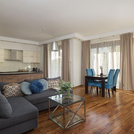 Royal Wilanow 2-Bedroom Apartment ワルシャワ エクステリア 写真