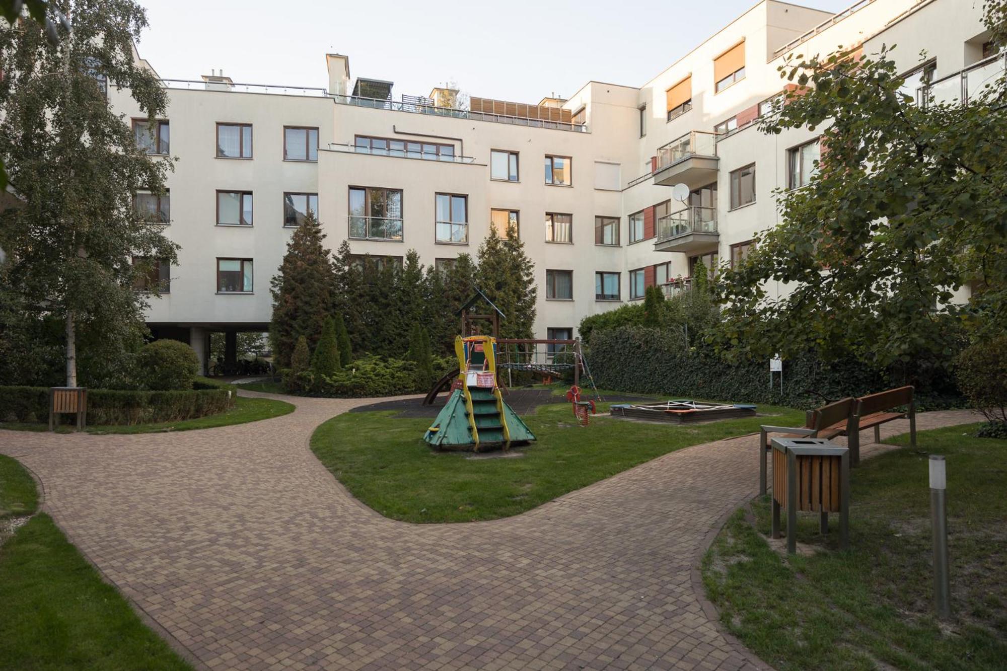 Royal Wilanow 2-Bedroom Apartment ワルシャワ エクステリア 写真